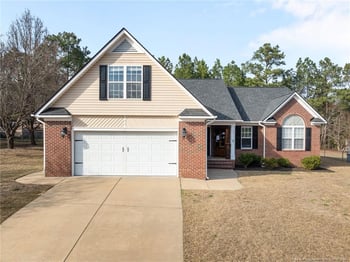 159 Whistling Pine Dr, Raeford, NC 28376