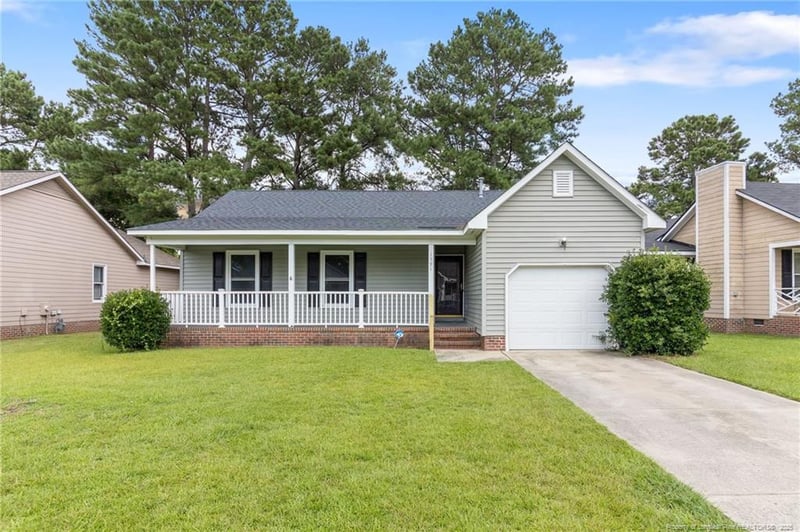 1591 Hazelcrest Dr, Fayetteville, NC 28304