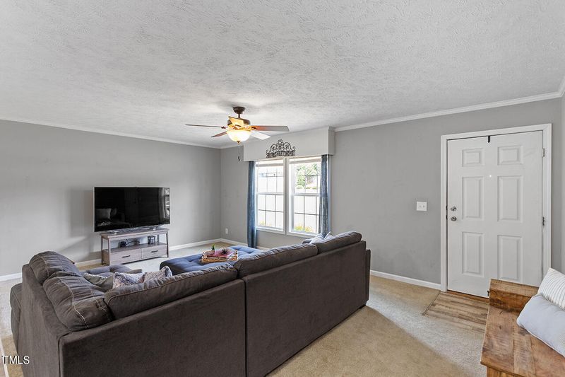 15911 Nc 210, Angier, NC 27501