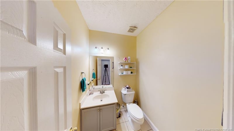 1597 Sand Hill Rd, Hope Mills, NC 28348