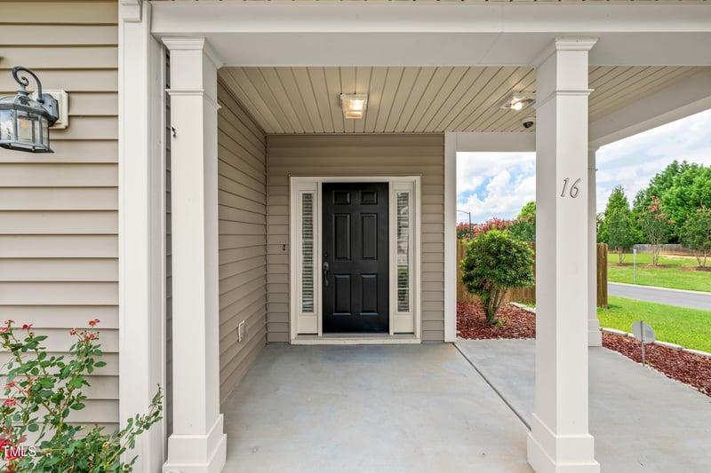 16 Averasboro Dr, Clayton, NC 27520