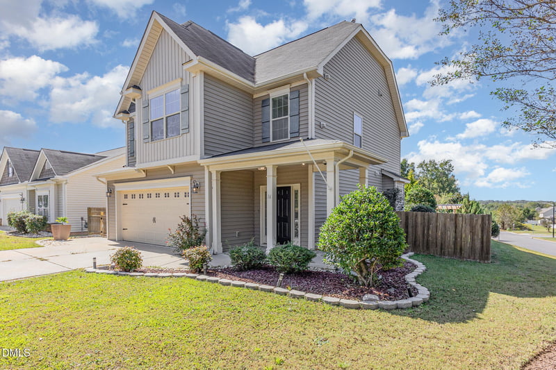 16 Averasboro Dr, Clayton, NC 27520