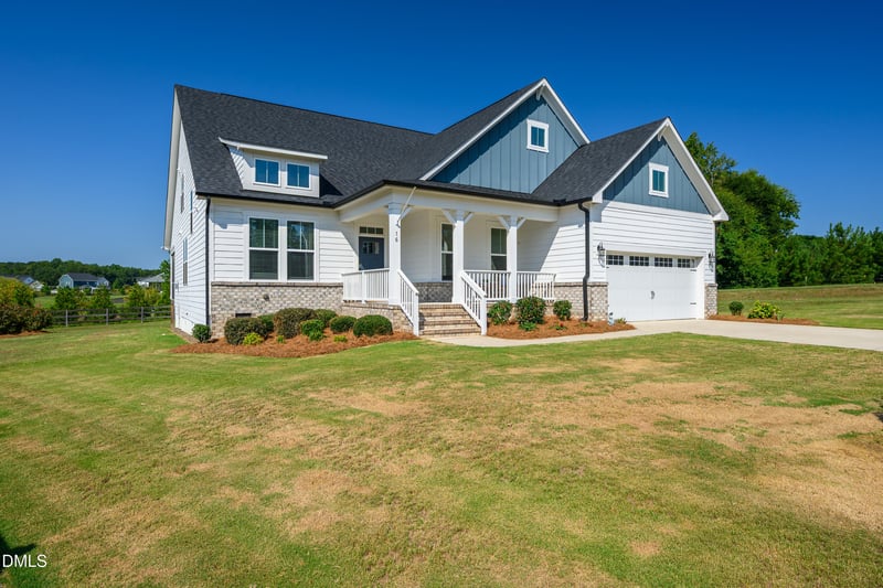 16 Blue Monarch Ln, Fuquay Varina, NC 27526