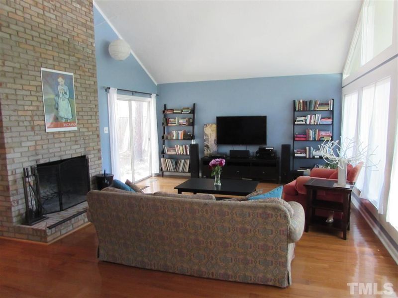 16 Breton Pl, Durham, NC 27707