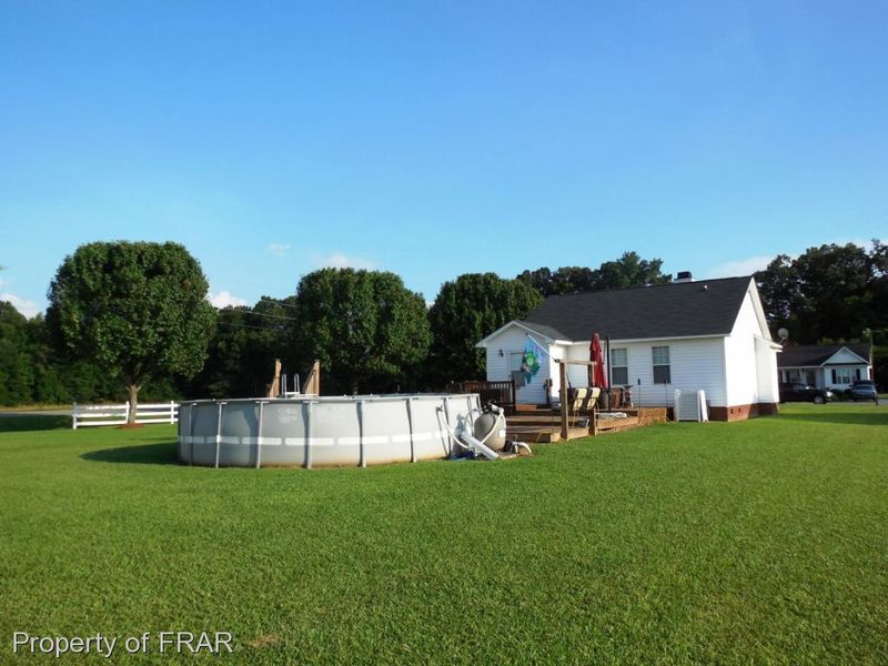 16 Bridgewater Dr, Erwin, NC 28339