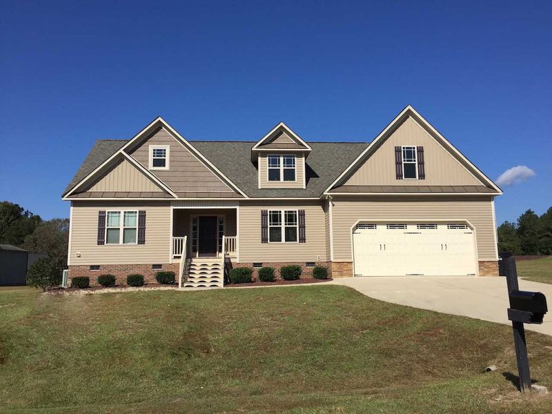 16 Carriage Creek Dr, Smithfield, NC 27577