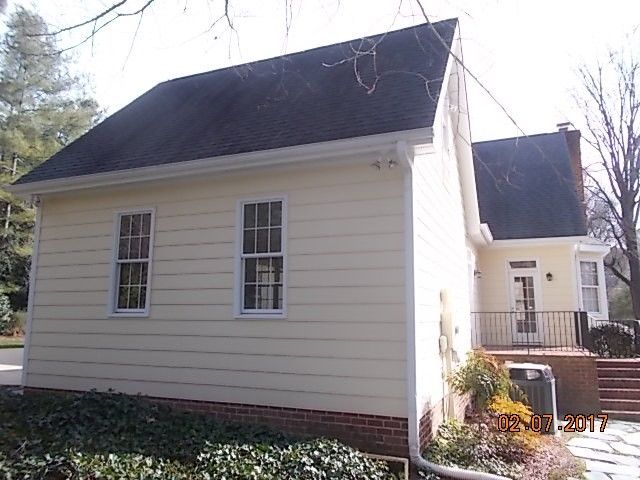 16 Charrington Pl, Chapel Hill, NC 27517