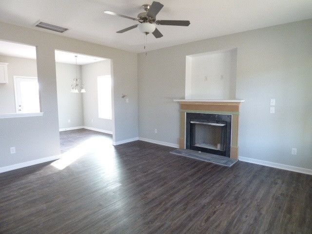 16 Chic Ennis Rd, Coats, NC 27521