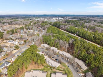 16 Crystal Oaks Ct, Durham, NC 27707