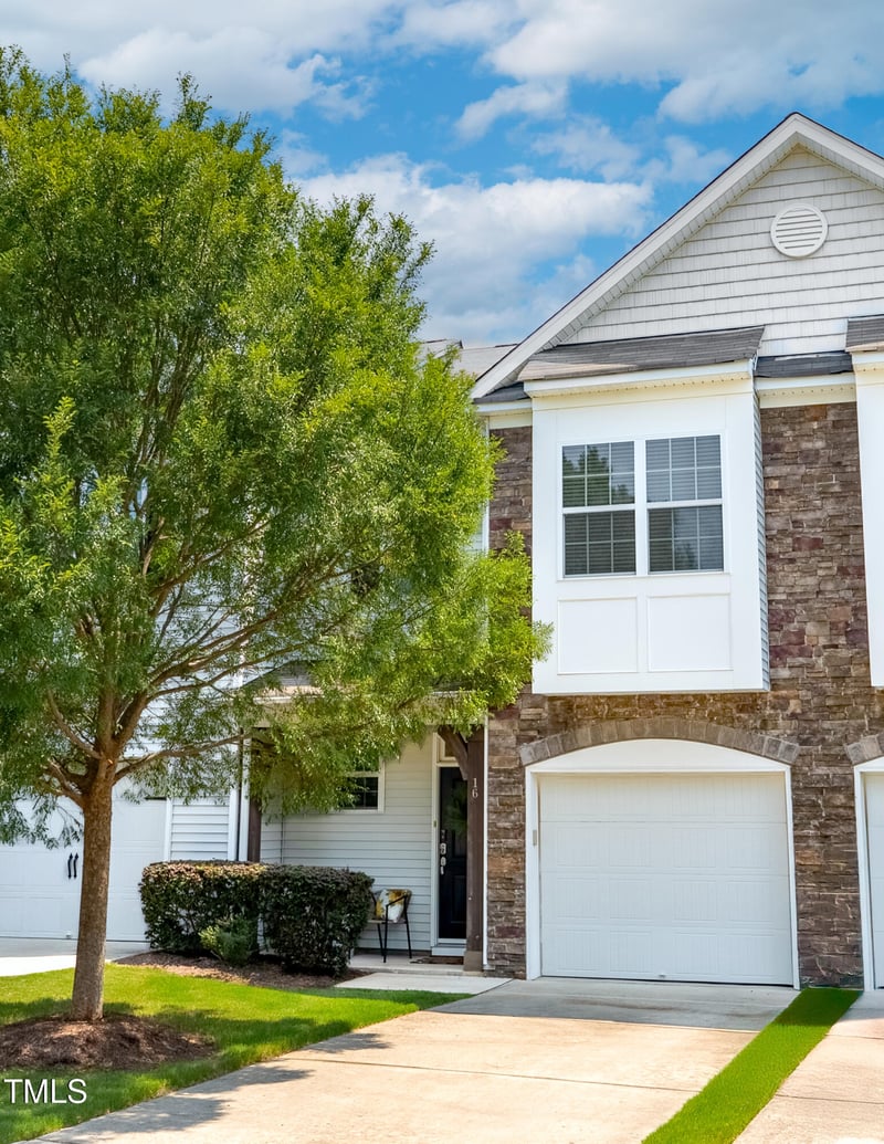 16 Daly Ct, Durham, NC 27705