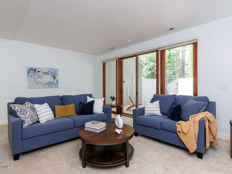 16 Dartford Ct, Chapel Hill, NC 27517