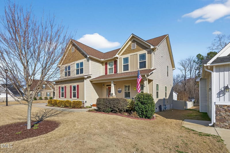 16 Diamond Hill Cir, Garner, NC 27529