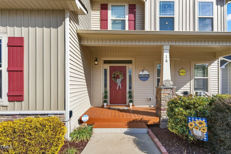 16 Diamond Hill Cir, Garner, NC 27529