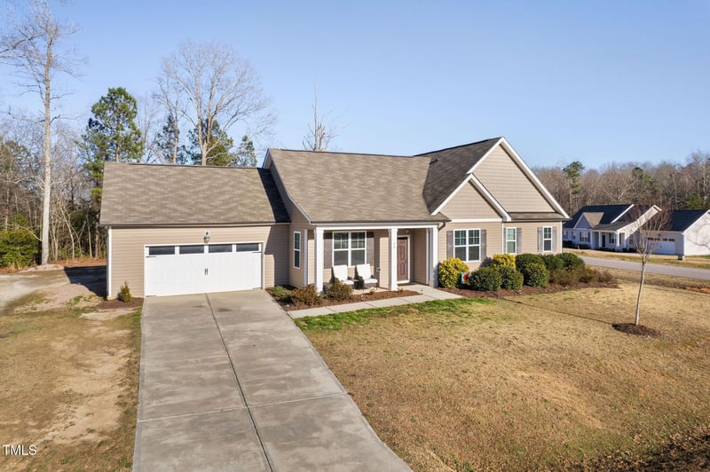 16 Eagle Swoop St, Zebulon, NC 27597