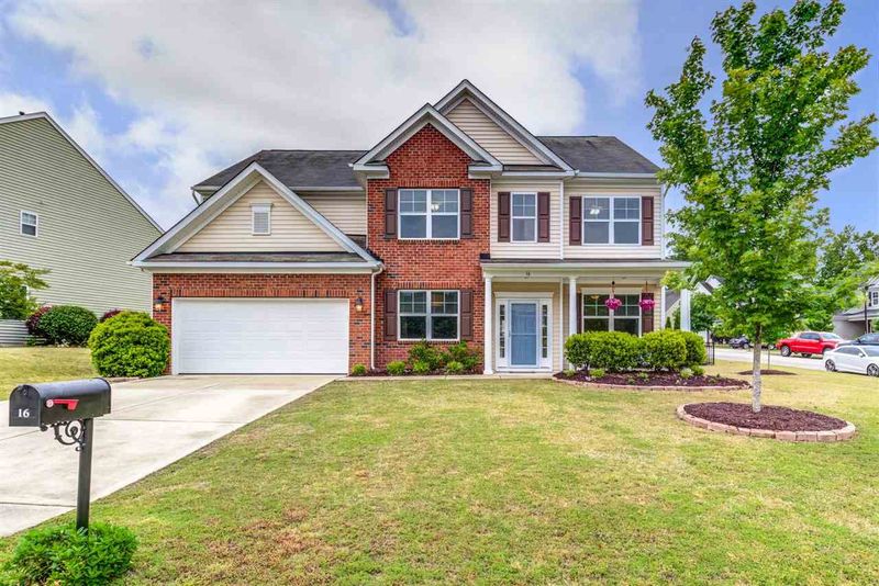 16 Florence Dr, Clayton, NC 27527