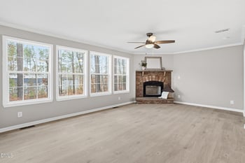 16 G W Oquinn Dr, Lillington, NC 27546