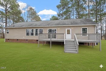 16 G W Oquinn Dr, Lillington, NC 27546