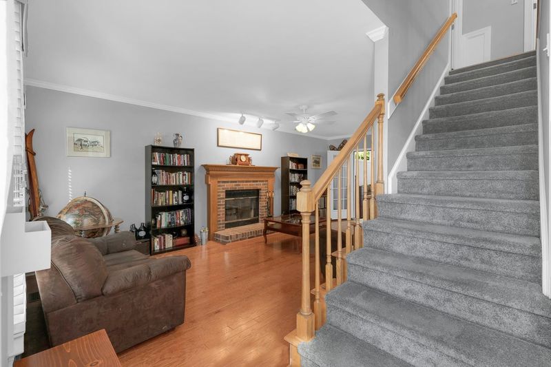 16 Gray Fox Ct, Durham, NC 27713