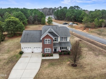 16 Gwendolyn Way, Fuquay Varina, NC 27526