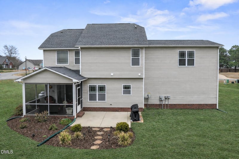 16 Gwendolyn Way, Fuquay Varina, NC 27526