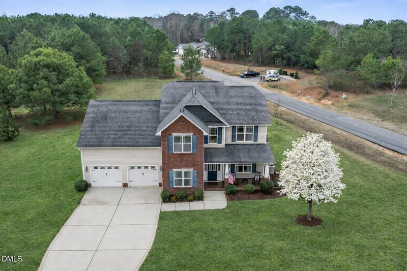 16 Gwendolyn Way, Fuquay Varina, NC 27526