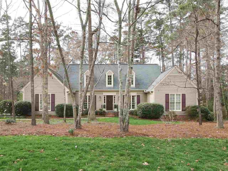 16 Kendall Dr, Chapel Hill, NC 27517