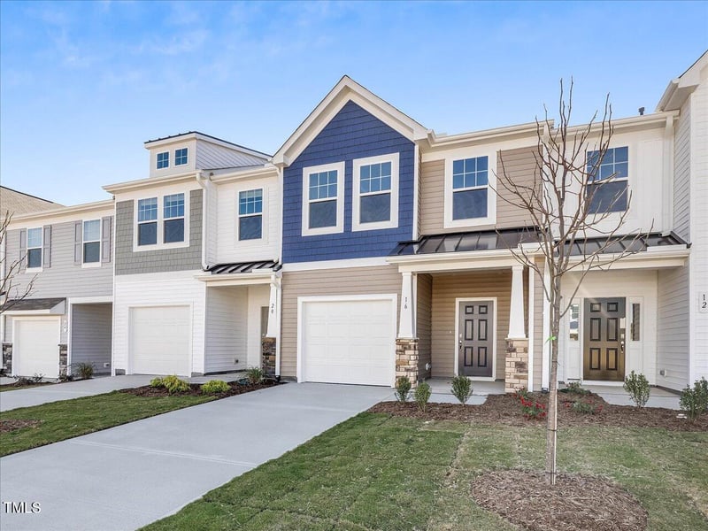 16 Lavender Ln #164, Clayton, NC 27520