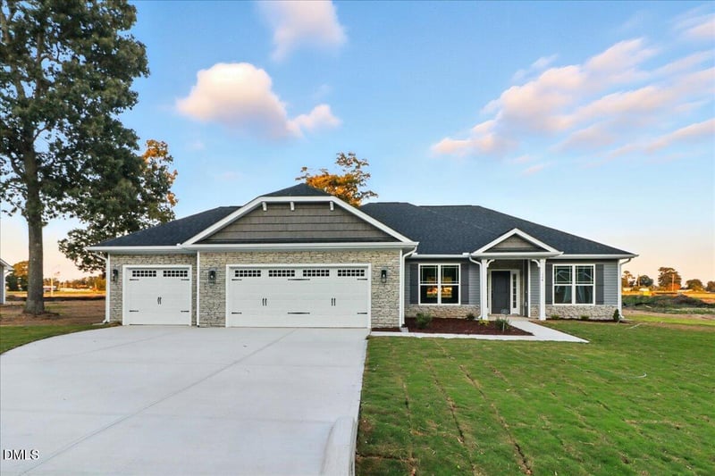 16 Leslie Ct, Middlesex, NC 27557
