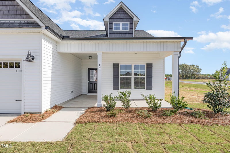 16 Lupin Dr, Smithfield, NC 27577