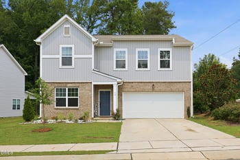16 Lynnridge Dr, Angier, NC 27501