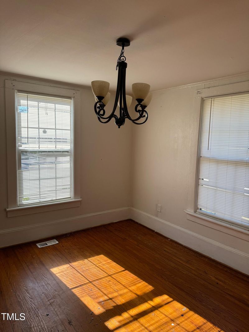 16 Main St, Knightdale, NC 27545