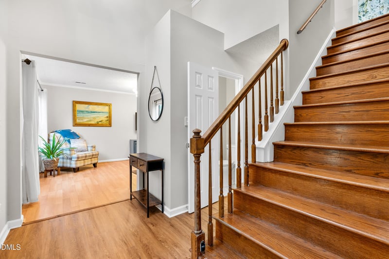 16 Meadowcrest Dr, Durham, NC 27703
