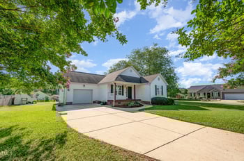 16 Miracle Way, Clayton, NC 27520