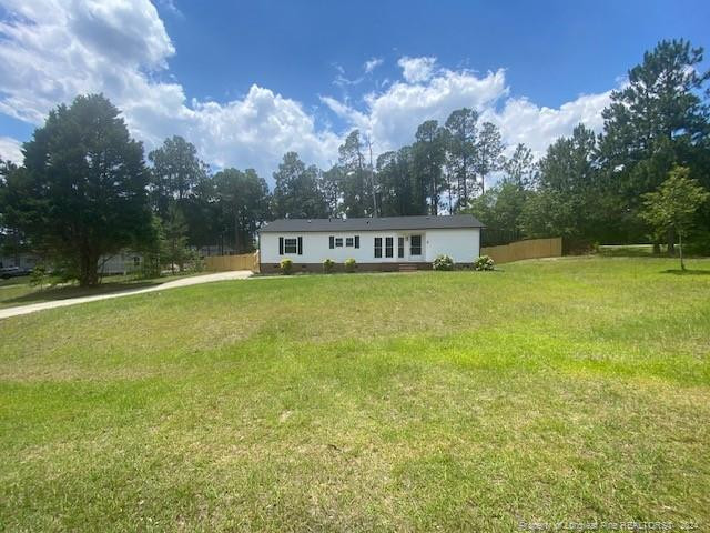 16 Pine Haven Dr, Sanford, NC 27332