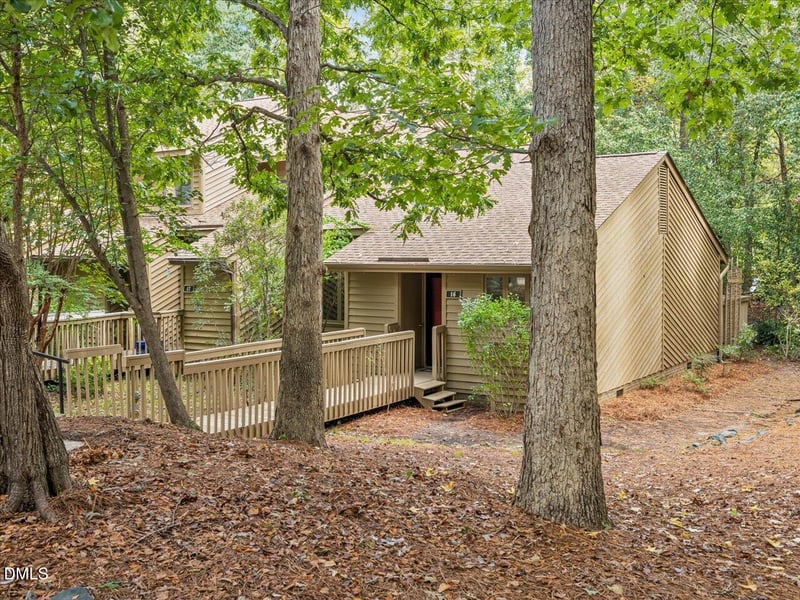 16 Pinnacle Rd, Durham, NC 27705