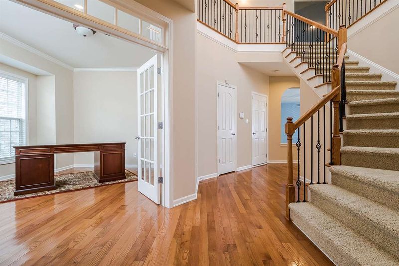 16 Stonehouse Ct, Durham, NC 27713