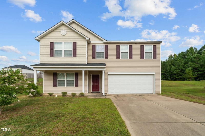 16 Summerwood Ln, Lillington, NC 27546