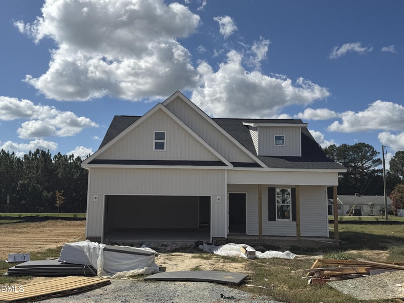 16 Sundrops Trl, Dunn, NC 28334