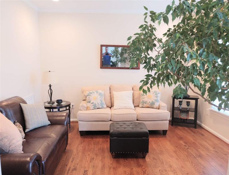16 Sydenham Rd, Durham, NC 27713