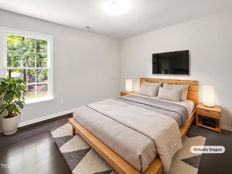 16 Vestrial Ln, Durham, NC 27703