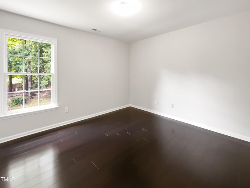 16 Vestrial Ln, Durham, NC 27703