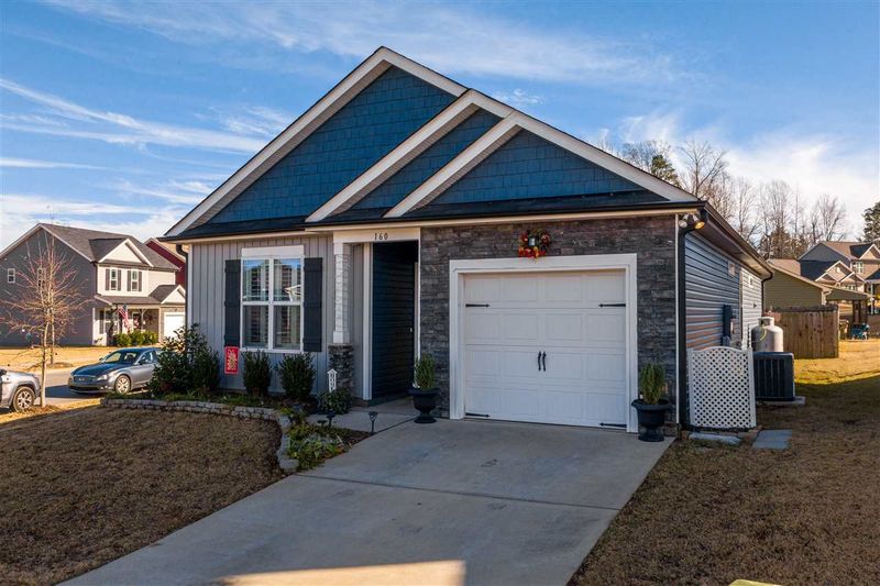 160 Balboa Pw, Clayton, NC 27520