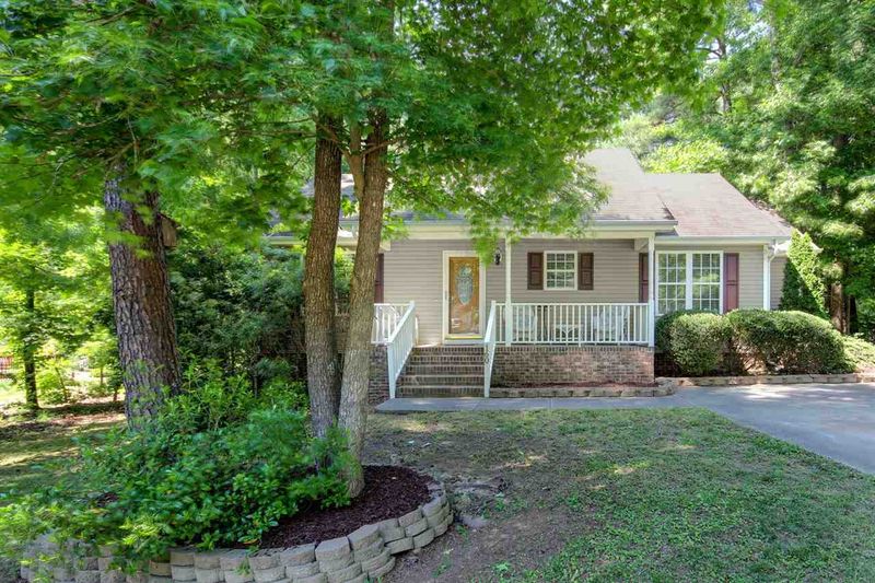 160 Beaver Ridge Dr, Youngsville, NC 27596