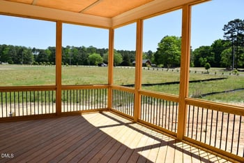 160 Broadleaf Ln, Youngsville, NC 27596