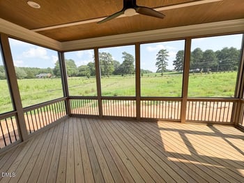 160 Broadleaf Ln, Youngsville, NC 27596