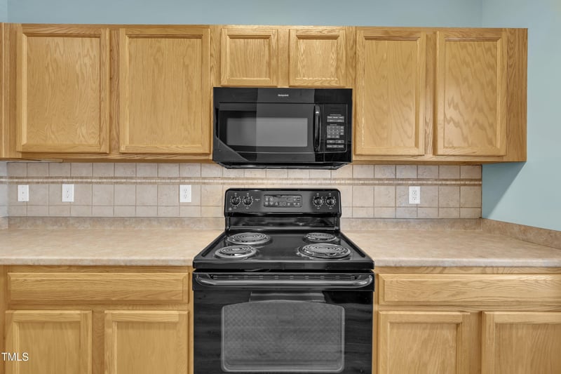 160 Buchanan Ln, Clayton, NC 27527