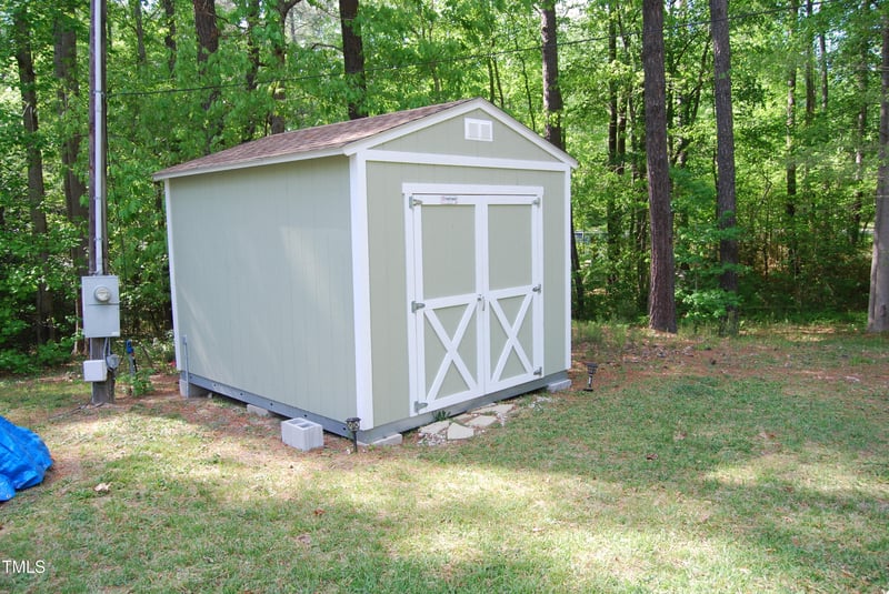 160 Creek Dr, Louisburg, NC 27549