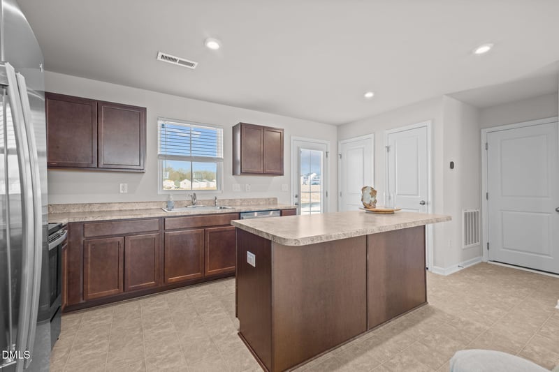 160 Day Song Ct, Lillington, NC 27546