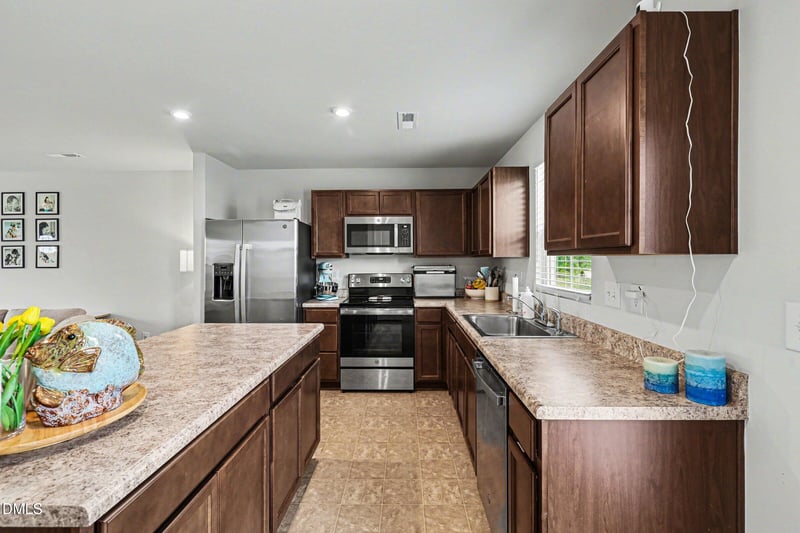 160 Day Song Ct, Lillington, NC 27546