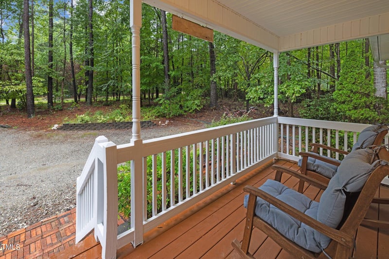 160 Eastmill Ln, Holly Springs, NC 27540